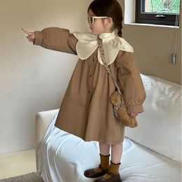 Jackets 2024 Autumn Childrens Wear Korean Style Of Girls Lace Collar Long Coat Spring And