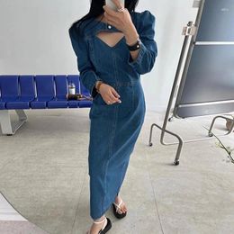 Casual Dresses SuperAen 2024 Korean Autumn Retro Niche Round Neck Hollow Out Design High Waisted Long Sleeved Buttocks Wrapped Denim Dress