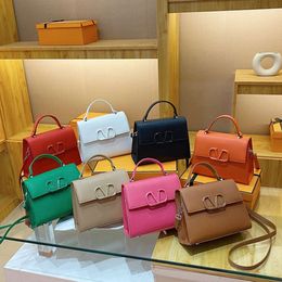 New Simple Handbag Women's One Shoulder Crossbody Small Square Bag Bags 2024 78% Off Store wholesale