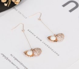 Wholevery cute New fashion designer sweet crystal diamond shell pearl clip drop dangle chandelier earring for woman girls w1349840