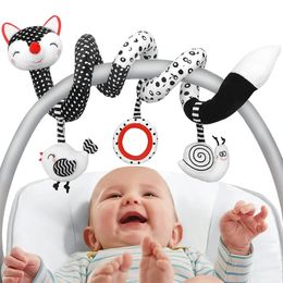 Car Seat Toys Baby Infant Spiral Stroller Toys born Black and White High Contrast Crib Mobile Toys Gift for 0-12 Months Girls 240202