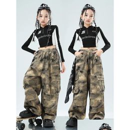 Stage Wear 2024 Kids Clothing Black Crop Tops Camouflage Pants Suit For Girls Jazz Dance Performance Costumes Hip Hop Streetwear Drop Otoaz