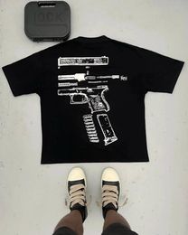 Marca magliette magliette y2k shirt harajuku hip hop in we ci fidiamo della stampa grafica a collo rotondo di cotone oversize bomber gun tshirt gothic short 6172