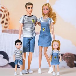 1/6 Barbi Doll Toy Family Doll Set of 4 People Mom Dad Kids 30cm Barbies Doll Full Set With Clothes for Education Birthday Gift 240202