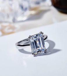 Fashion2020 early spring series single diamond ring S925 silver plated 18K gold emerald cut women039s fashion jewelry4318412