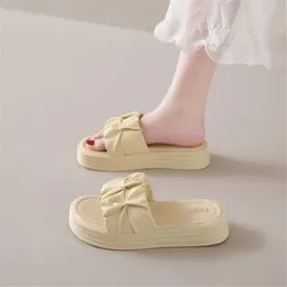 Sandals Without Heel Big Sole Womans Latest Fashion Sneakers Gold Flip Flops Sandal Shoes Sport Outings Sapatenes Goods