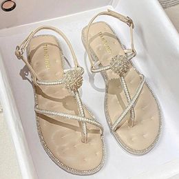 Sandals Luxury Rhinestone Ball Flat Women Glitter Cyrstal Summer Shoes Female Clip Toe Pearl Beads Band Gladiator Sandalias 2024