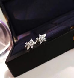 Fashion2020 early spring series asymmetric flower cluster earrings S925 silver plated 18K gold white gold diamond earrings never 3402645