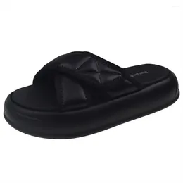 Sandals In Beach Sand Bed Womans Flip Flops Mules Shoes Shose Brands Sneakers Sport Tenis Loofers Tenus
