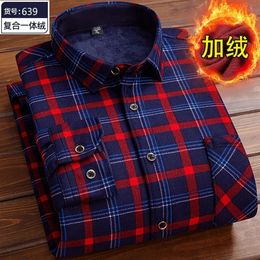 Autumn and Winter Fashion Trend Mens LongSleeved Plaid Shirt Plus Fleece Thickened Warm High Quality PlusSize Shirt 240118