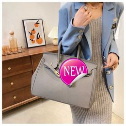 AAbirdkin Designer Totes Bag Style Stylish Handbag for Women Trendy Single Shoulder Crossbody Hand-held Bag 1F4S