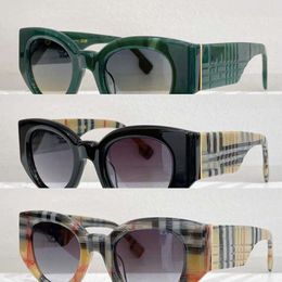 Damen-Designer-Sonnenbrille, schwarzes Cat-Eye-Acetatfaser-Gestell, Textbeine, goldenes TB-Logo, Damen-Marken-Mode-Sonnenbrille, Ball-Party-Brille BE4390 mit Original