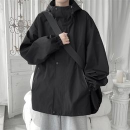 Spring Casual Hooded Jackets For Men Streetwear Waterproof Cargo Mens jacket Loose Oversize Fashion Women 240201