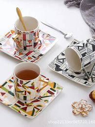 Coffee Pots European Style Cup And Plate Set Luxurious Bone Porcelain English Tea Geometric Ceramic Water