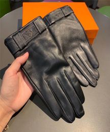 Autumn Plush Lining Glove Men Warm Leather Gloves Letter Pattern Mittens Outdoor Driving Mitten with Box3983253