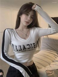 Women's T Shirts Hikigawa Chic Fashion Sexy Deep V Neck Slim Long Sleeve T-Shirts Women Streetwear Jazz Clothes Y2k Letter Cropped Tops