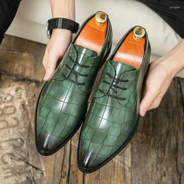 Dress Shoes Britain Retro Men Pointed Green Black Flats Business Lace Up Oxford Leather Casual Loafers Formal Footwear