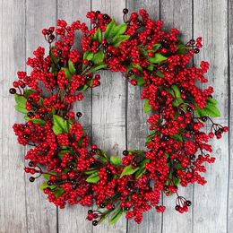 Yan Christmas Red Berry Wreath for Front Door Outside Xmas Handmade Artificial Holly Berries Wreath Winter Home Wall Decor 240130