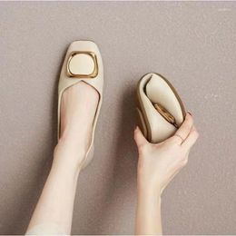 Dress Shoes 2024 Spring Autumn Women's Soft Sole Flat Fashion Casual Retro Shallow Mouth Metal Buckle Single Women