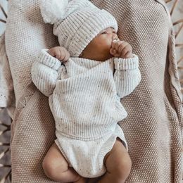 Jesień dzieci dzieci swetry luźne niemowlęcia dziewczynki Dziewczyny z długim rękawem Pullover Tops Dzieci Baby Girl Boy Sweters 240129