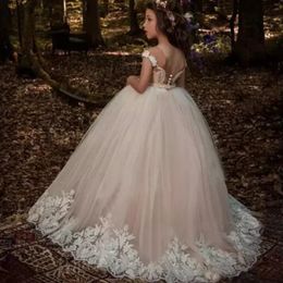 Eleganckie marszczone suknia balowa sukienki kwiat dziewczyny 2023 Kryształowa Kids Princess for Weddings Party Controse suknie Vestidos de Fiesta 240126