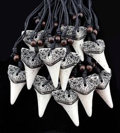 Wholesale lot 12pcs Imitation Yak Bone Carving Tooth Charms Pendants Wood Beads Necklaces Amulet Gifts MN1583075611