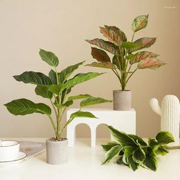 Decorative Flowers Artificial Evergreen Calla Lily Plants Bundle Fake Plastic Green Plant High Quality Leaves Home Indoor Desktop Garden