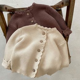 Vestiti per cardigan lavorato a maglia per bambina da bambina per cappotto in maglione di maglieria per bambini con o-collo solido primavera autunno 240129