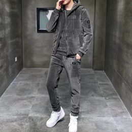 Mens Tracksuit Velvet Sweatshirt Male Plus Thick Sports Suit Men Autumn Winter Casual Size Threepiece 240202