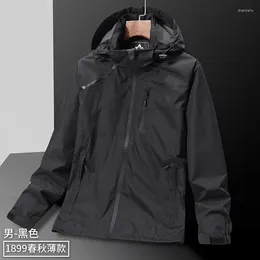 Hunting Jackets Outdoor Mountaineering Charge Coat Men's Spring And Autumn Thin Windproof Waterproof Fashion Trend Jacket Plus Size