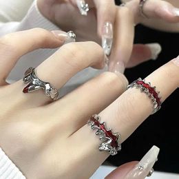 Cluster Rings Gothic Punk Y2K Red Flame Ring Vintage Aesthetic Geometric Irregular Metal Gear Opening For Women Men Jewellery Accessories