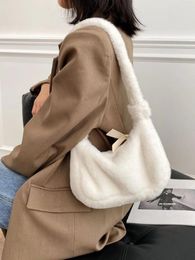 Waist Bags Foufurieux Women Shoulder Plush Handbags Girl Shopper Purse Fashion Casual Autumn Winter Solid Color Korean Style Hobo