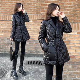 Women's Down 2024 Off-season Autumn And Winter Slim Waist Long Cotton-padded Jacket Shiny Black Light Cotton Coat.