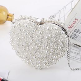 pearl dinner bag Japanese and Korean style womens heart-shaped stylish clutch bag Party dinner bag crossbody bag 240126