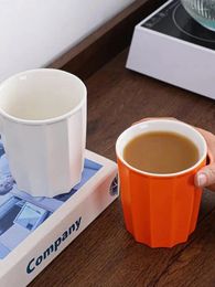 Mugs 55 Degree Petal Ceramic Cup Nordic Style Mug Simple Stripe Water Event Gift Flat Bottom Coffee