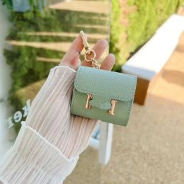 Chains Keychain Designer Keychains Key Luxury Keyring Chain Earphones Buckle Woman Wallet Bags Pendant Purse Bag Car Cute Handmade Soft Leather Lipstick Mini 8LDP