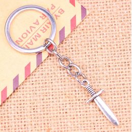 Keychains 20pcs Fashion Keychain 30x12x4mm Dagger Pendants DIY Men Jewellery Car Key Chain Ring Holder Souvenir For Gift