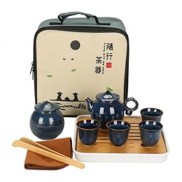 Set da tè cinese da viaggio Set da tè Kung Fu Teiera portatile in ceramica Lattine da tè Bere strumenti da tè Tazza da bere all'aperto Caffettiera 240124