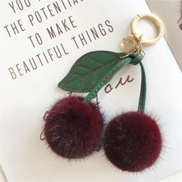 2024 Luxury Real Fox Fur Ball PomPom 9 Colours Genuine Mink Fur Keychain Cherry Fruit Metal Key Ring Pendant Bag Charm Women f332 240122