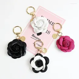 Keychains Cute Sweet Synthetic PU Leather Rose Camellia Flowers Keychain For Women Trinket Key Chains Ring Car Bag Pendent Charm D467