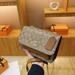 New Fashionable and Versatile Small Square Internet Red Texture Single Shoulder Crossbody Women s Bag 75% factory direct sales