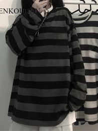 Oversized Striped T Shirt Women Gothic Tops for Loose Pullover Spring Long Sleeve Harajuku Couple Tee Streetwear 2023 240127