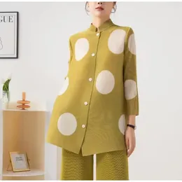 Women's Blouses Miyake Folds 2024 Women Shirt Jacket Coat Temperament Solid Colour Polka Dot Loose Long Sleeve Casual Fashion Cardigan Tops