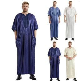 Ethnic Clothing Casual Muslim Arab Middle Striped Mid Sleeve Embroidered Robe Men's Outwear Fashionable Loose Style Costume 2024 Spring