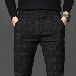 Black Pants Men's Plaid Trousers Spring and Autumn Fashion Slim Pants Men Grey Stripe Slacks 28-38 Pantalones Hombre 240125