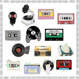 Brooches Music Lovers Enamel Pins Tape Cassette DJ Vinyl Record Player Badge Lapel Pin Gothic Jewelry Gift For Friends Wholesale