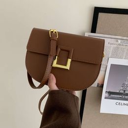 New High Quality Saddle Personalised Simple Small Square Fashionable and Trendy Single Shoulder Crossbody Women s Bag factory direct sales