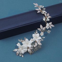 Hair Clips Handmade White Flower Headbands Golden Alloy Leaf Hairbands With Combs Rhinestone Headpiece Bride Wedding Jewellery