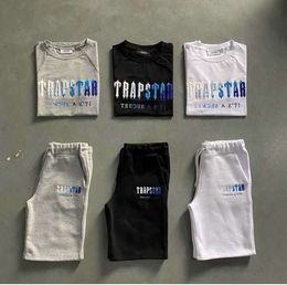 Mens Trapstar T Shirt Set Letter Embroidered Tracksuit Short Sleeve Plush Shorts Motion design 6007ess