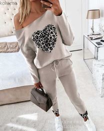 Women's Two Piece Pants Womens High Neck Long Sleeve Pullover And Drawstring Pants Two Piece Set Autumn Winter Warm Tracksuits 2pc Women Sets Outfits YQ240214